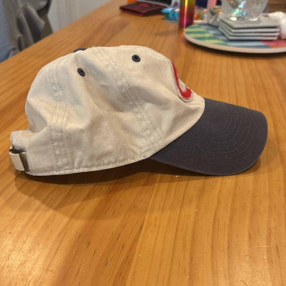 Cincinnati Reds hat - Picture 4 of 5